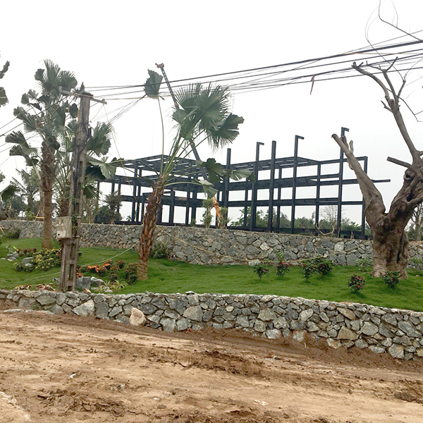 Steel framed building